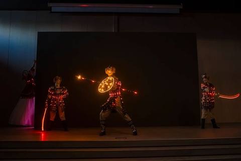 Пиксельное шоу (Grossfire Show) « Возрождение »